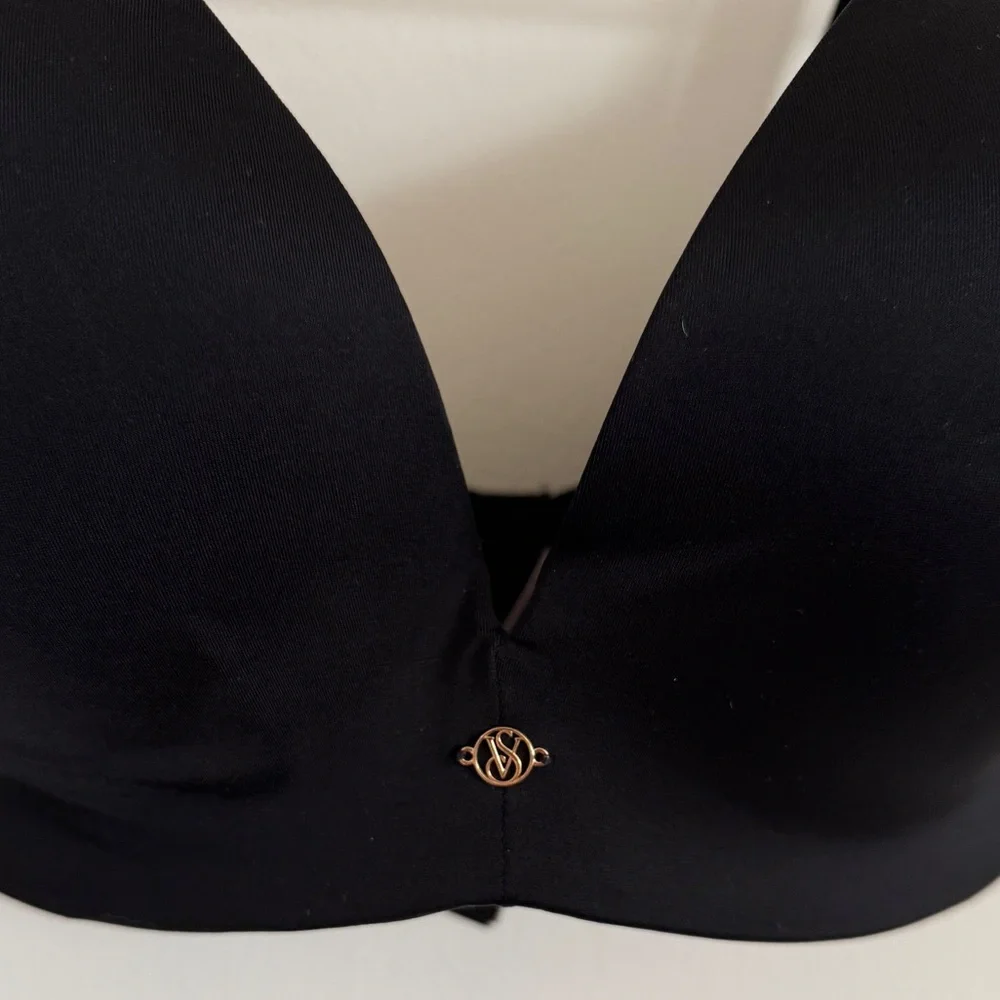 Black So Obsessed by Victoria Secret Bra - Picture 2 of 4